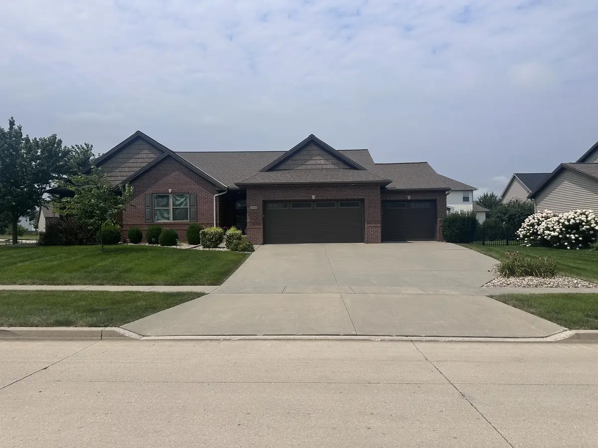1807 Pfitzer RD, Normal, IL 61761