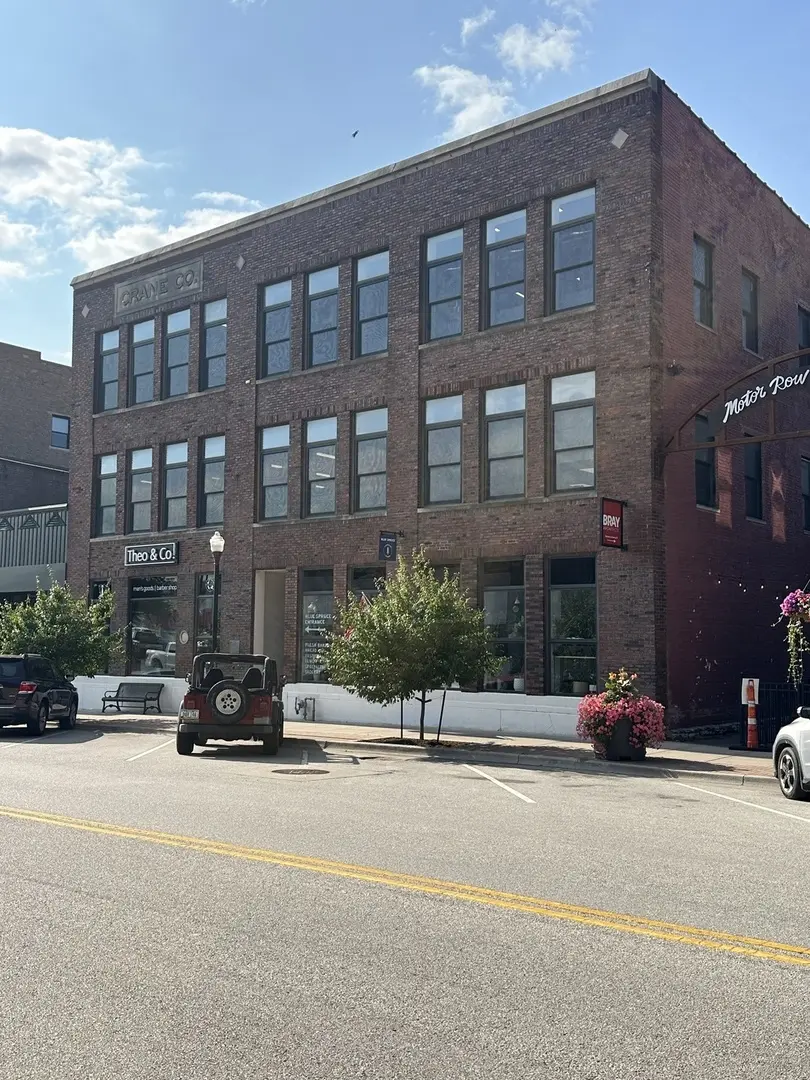 219 E 2ND ST, Davenport, IA 52801