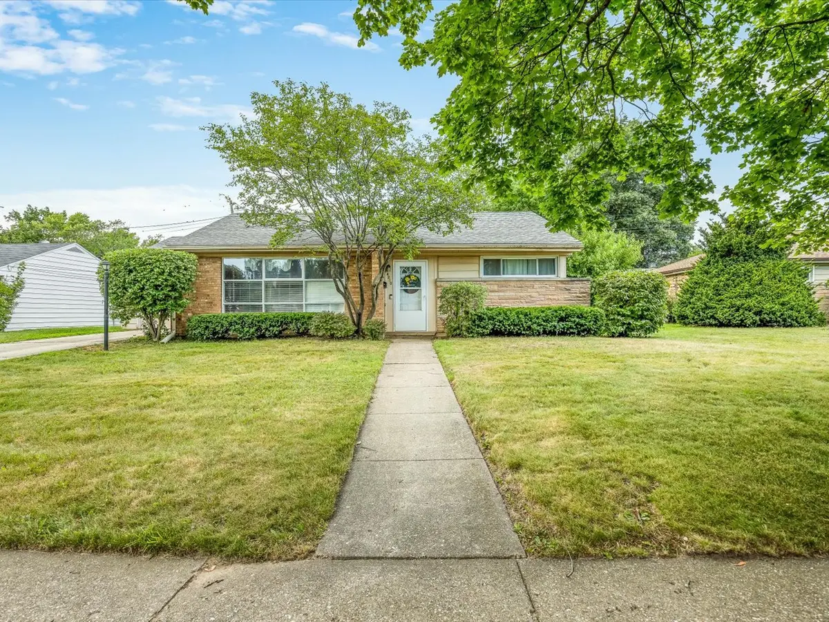 4210 Buckingham DR, Rockford, IL 61107