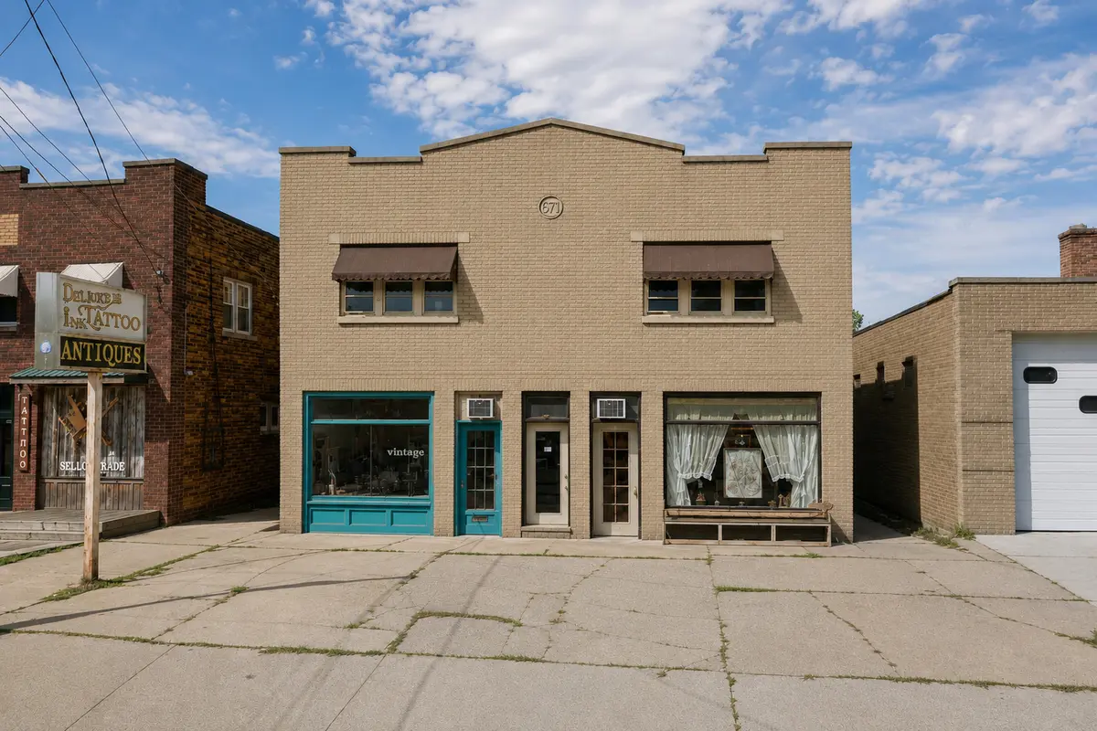 2314 Charles ST, Rockford, IL 61104