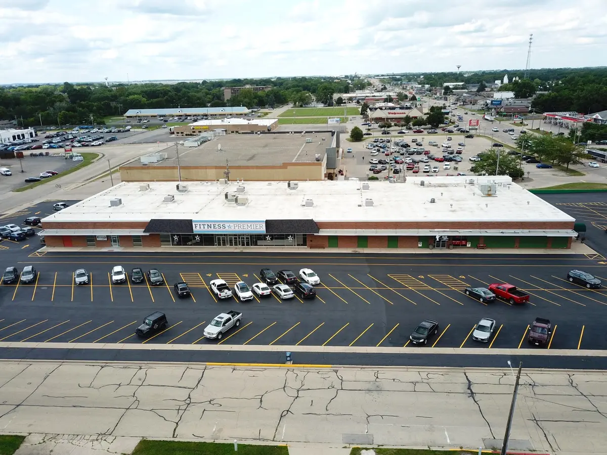 180 E WAVERLY ST, Morris, IL 60450