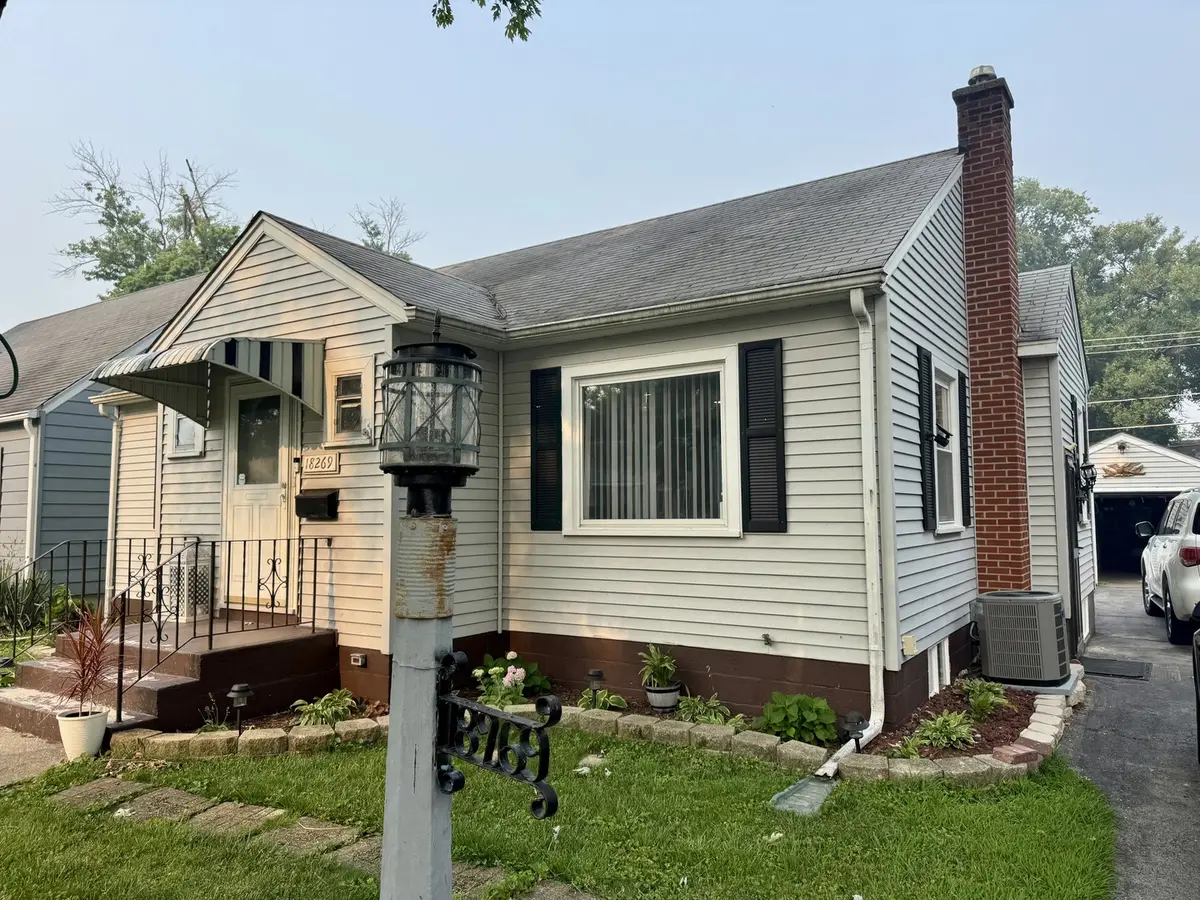 18269 Burnham AVE, Lansing, IL 60438