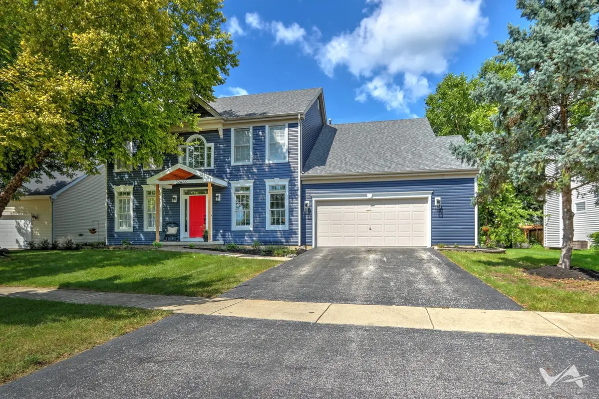 39W700 Green PL, Geneva, IL 60134
