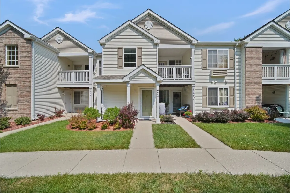 1484 McCLURE RD #1484, Aurora, IL 60505