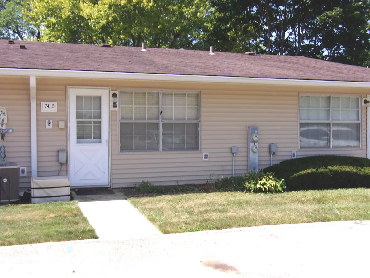 7415 Chevy Chase CT #3, Fox Lake, IL 60020