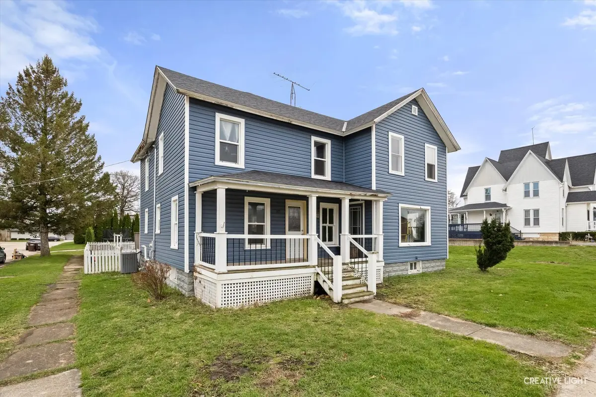 107 E Comanche AVE, Shabbona, IL 60550