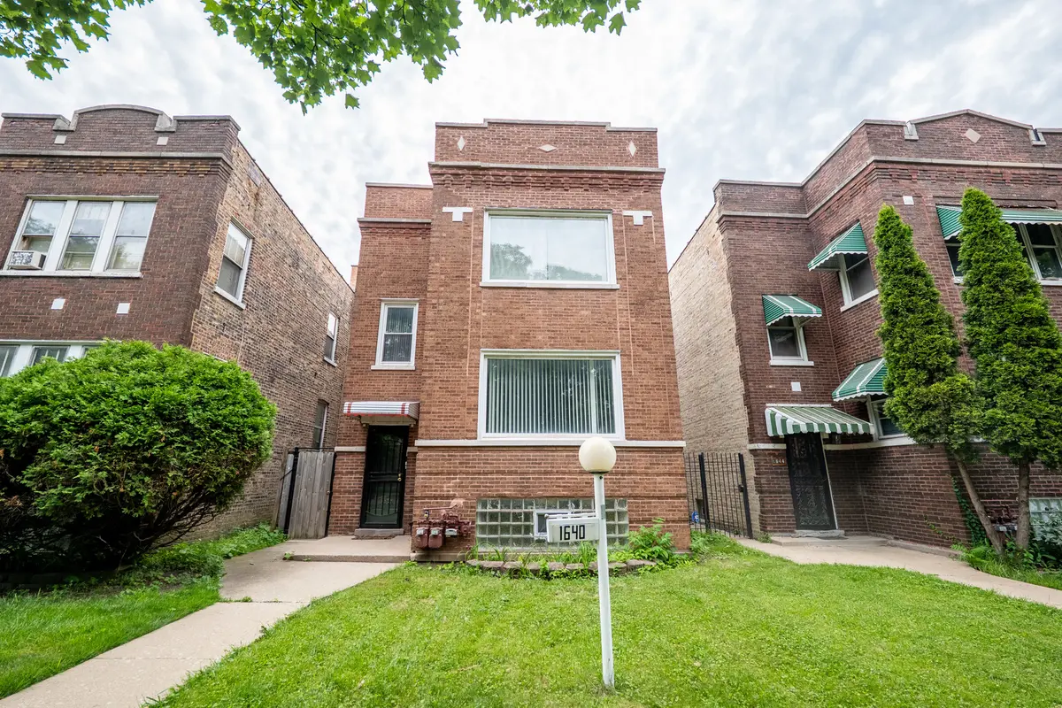 1640 N Linder AVE #2, Chicago, IL 60639
