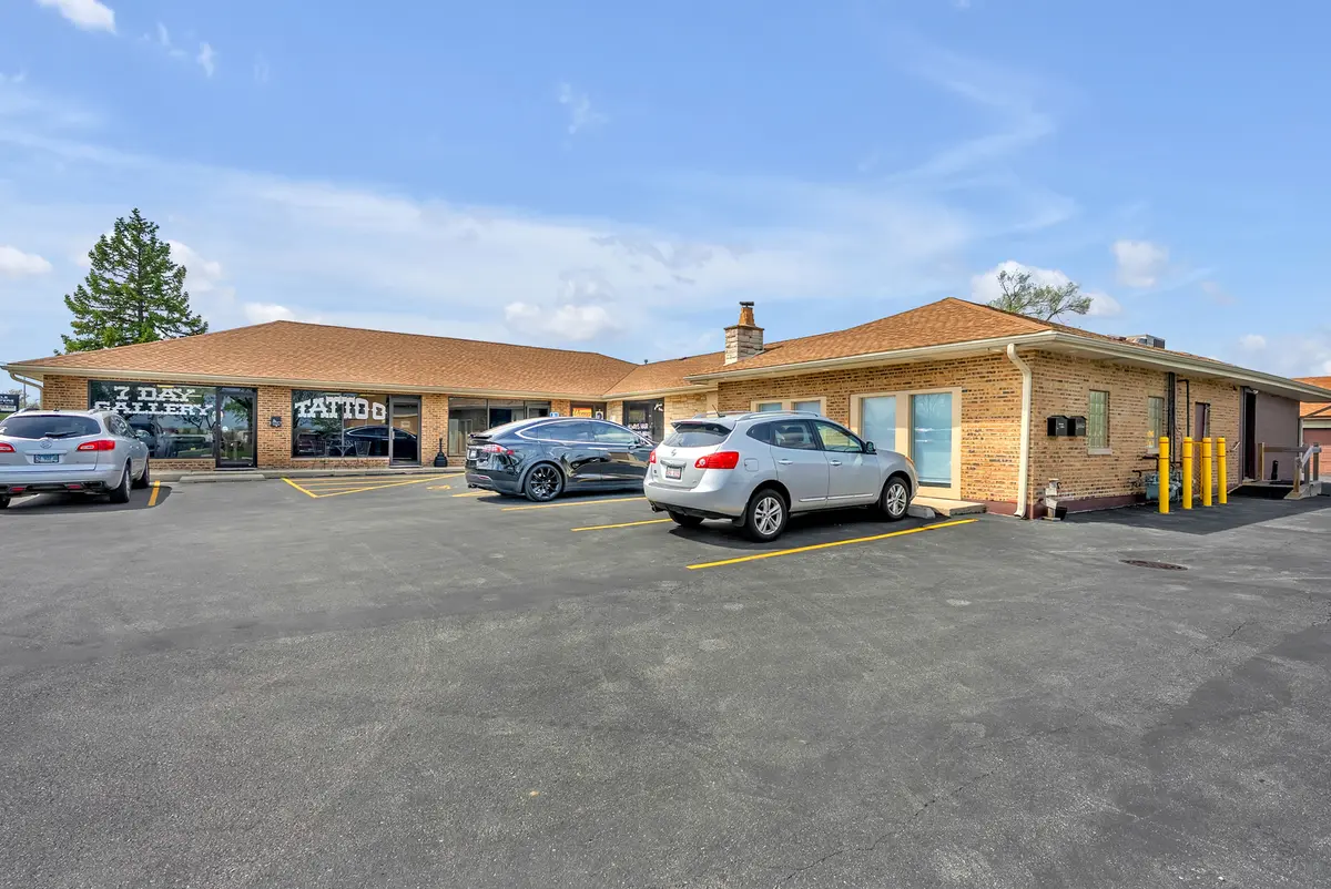 6000 W 159th ST #F, Oak Forest, IL 60452