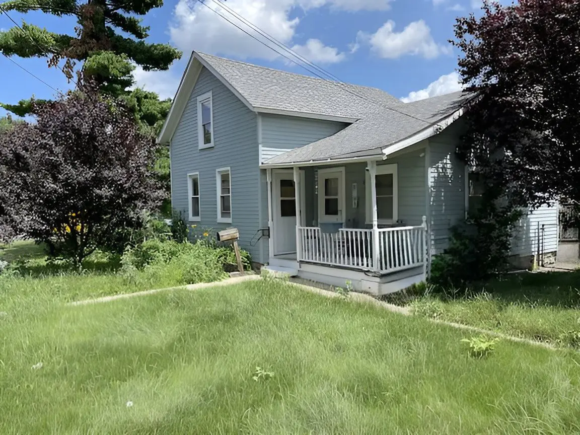 723 State ST, Lemont, IL 60439