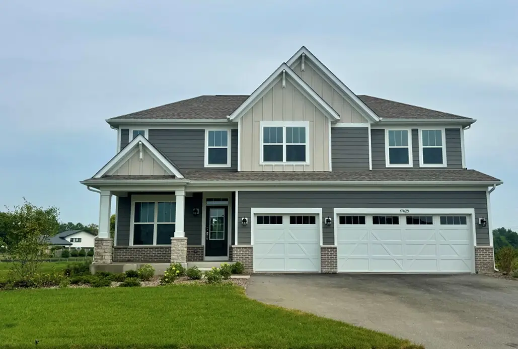 17347 S Victoria LN, Lockport, IL 60441