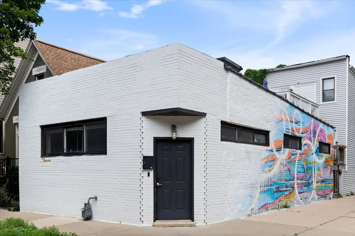 1861 N HOYNE AVE #1F, Chicago, IL 60647