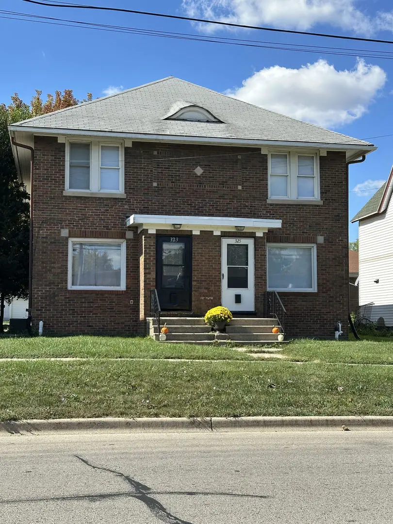 325 N 7th ST, Dekalb, IL 60115