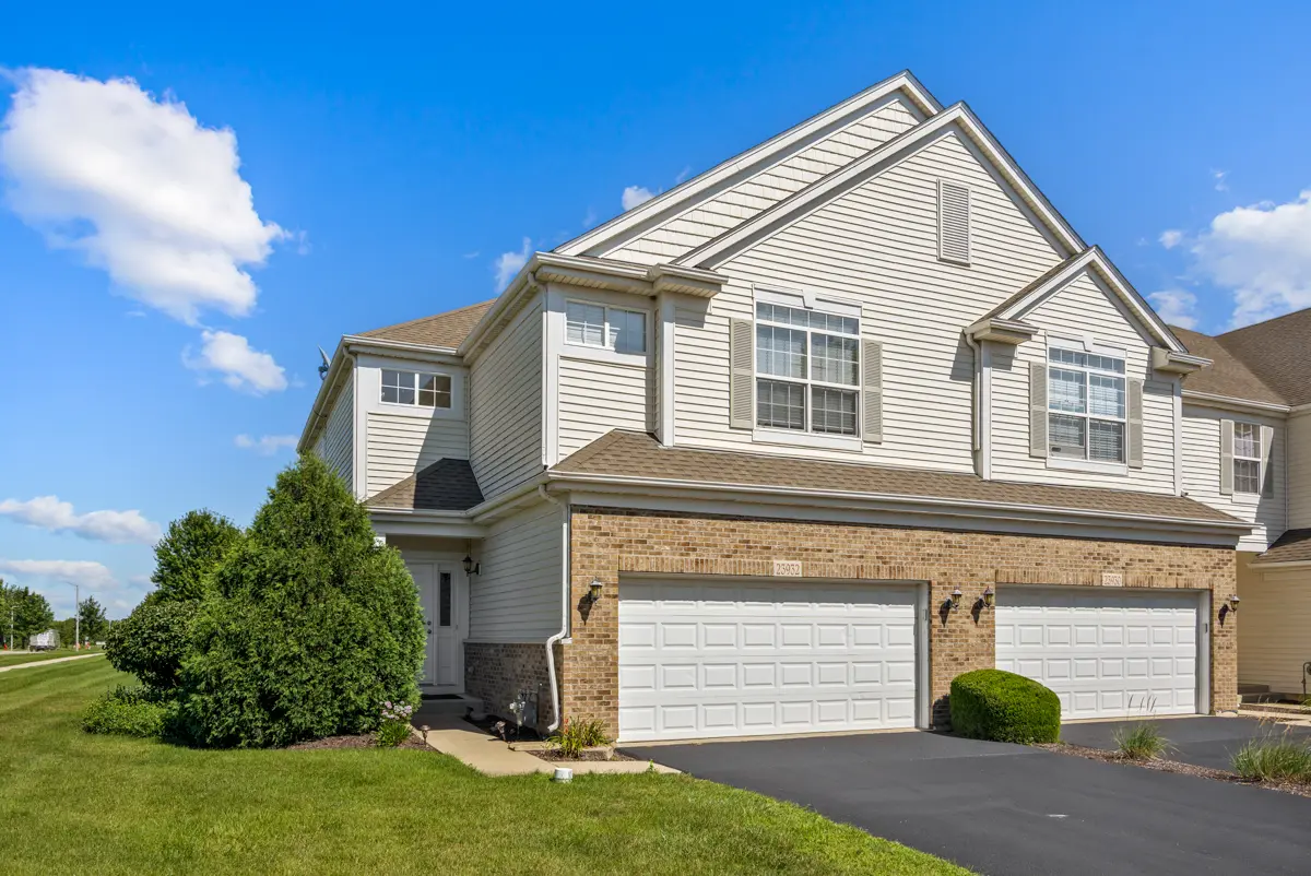 23932 Mc Mullin CIR, Plainfield, IL 60544