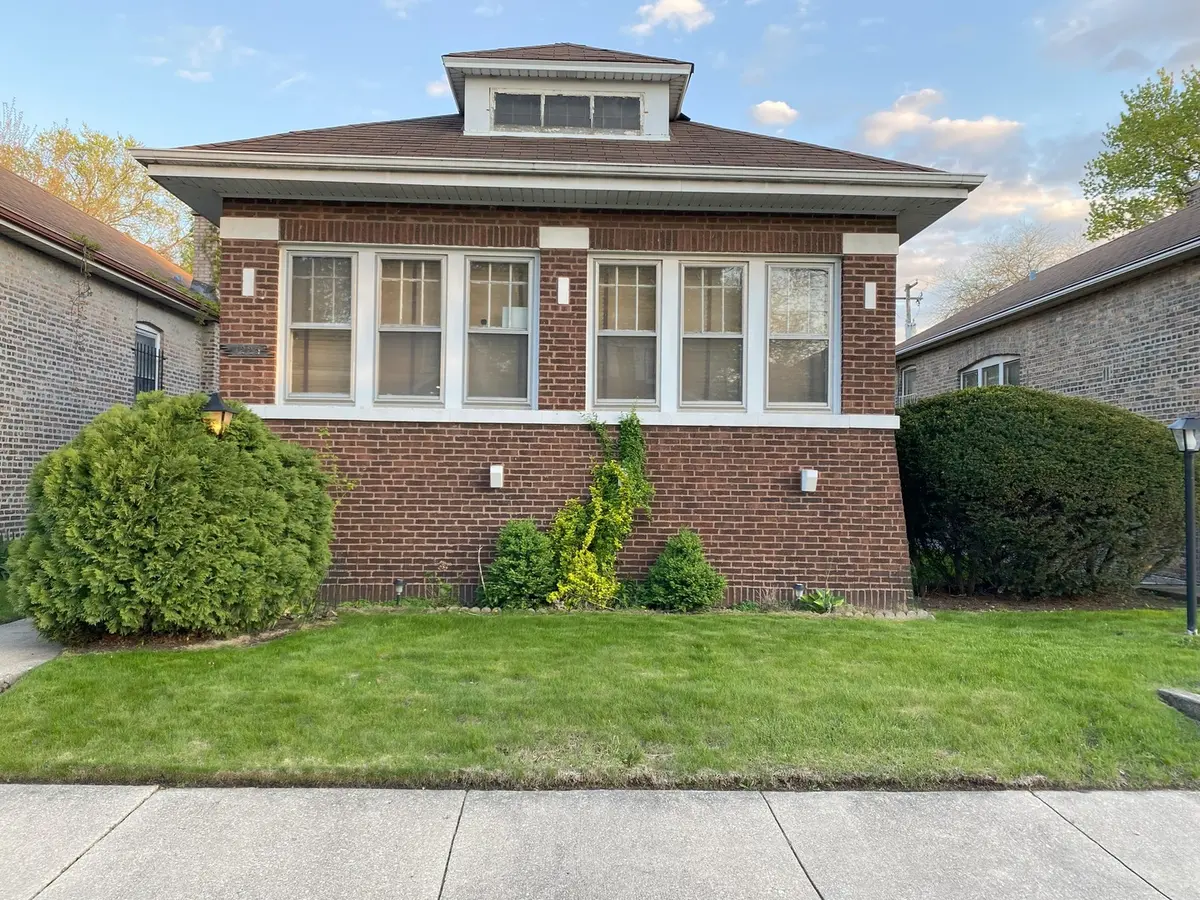 1225 E 71st PL, Chicago, IL 60619