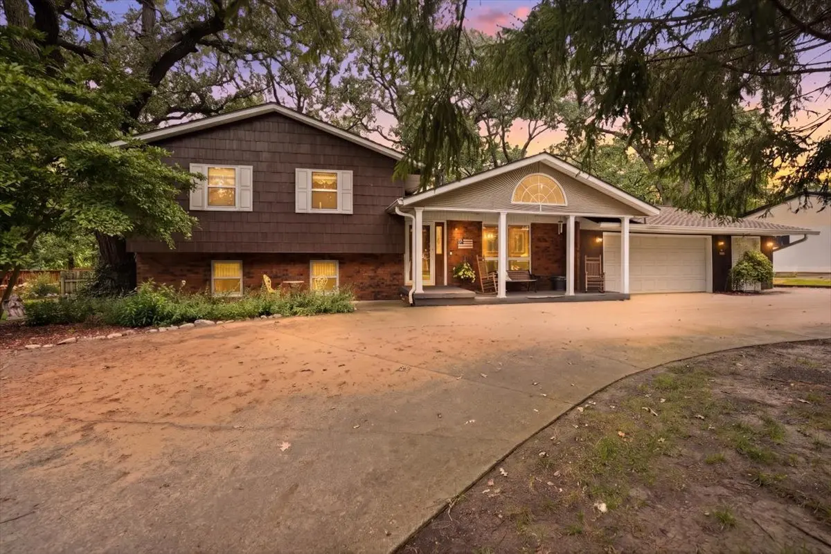 26 Timber Ridge DR, Fairbury, IL 61739