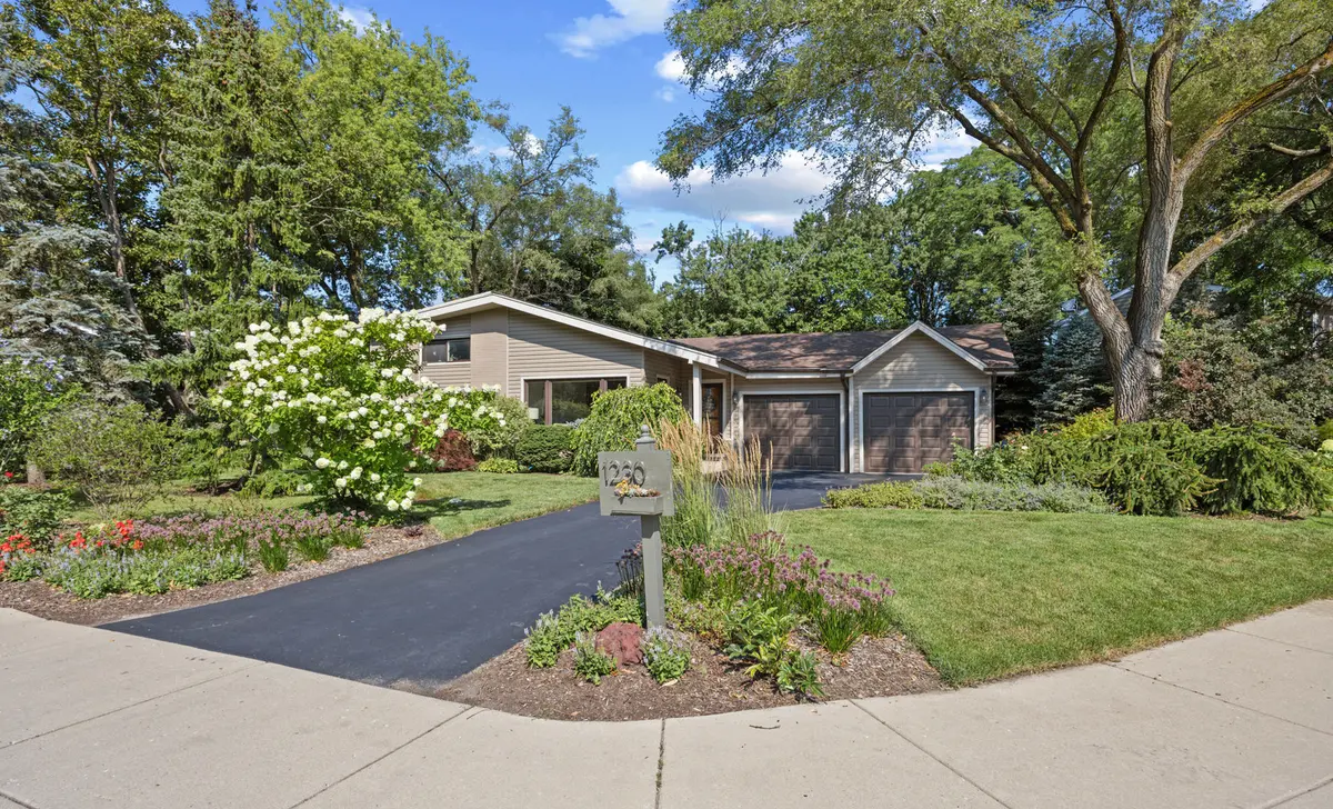 1230 Central AVE, Deerfield, IL 60015
