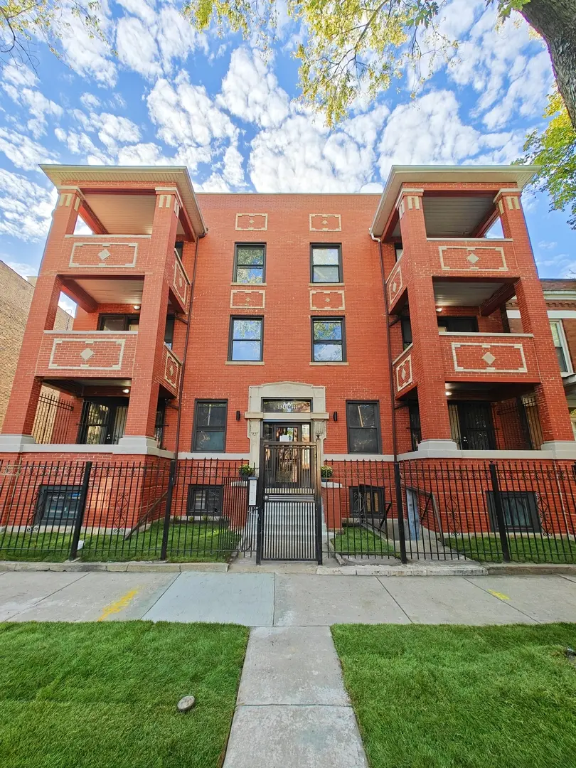 6022 S Eberhart AVE #2N, Chicago, IL 60637