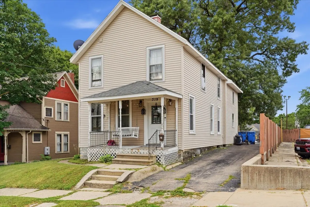 319 S Hennepin AVE, Dixon, IL 61021