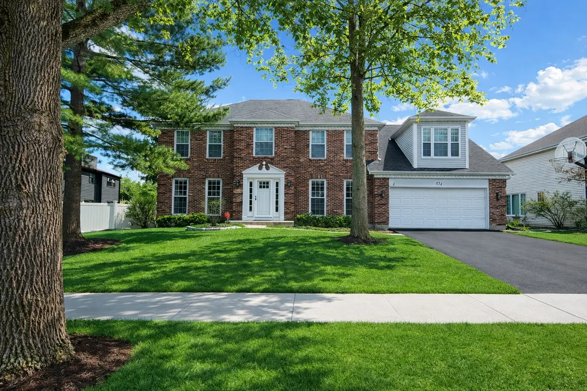 1177 Kenilworth CIR, Naperville, IL 60540