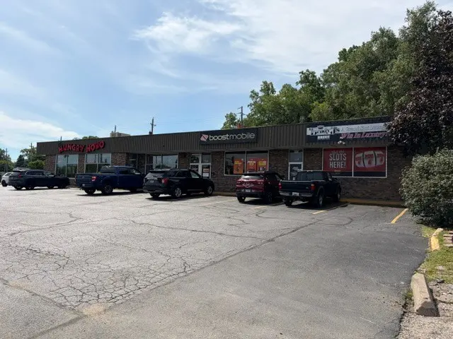 1834 18th AVE, East Moline, IL 61244