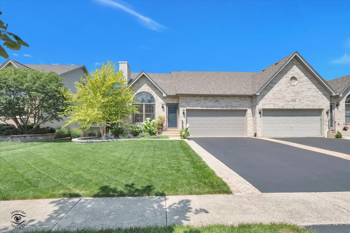 600 Sudbury CIR, Oswego, IL 60543