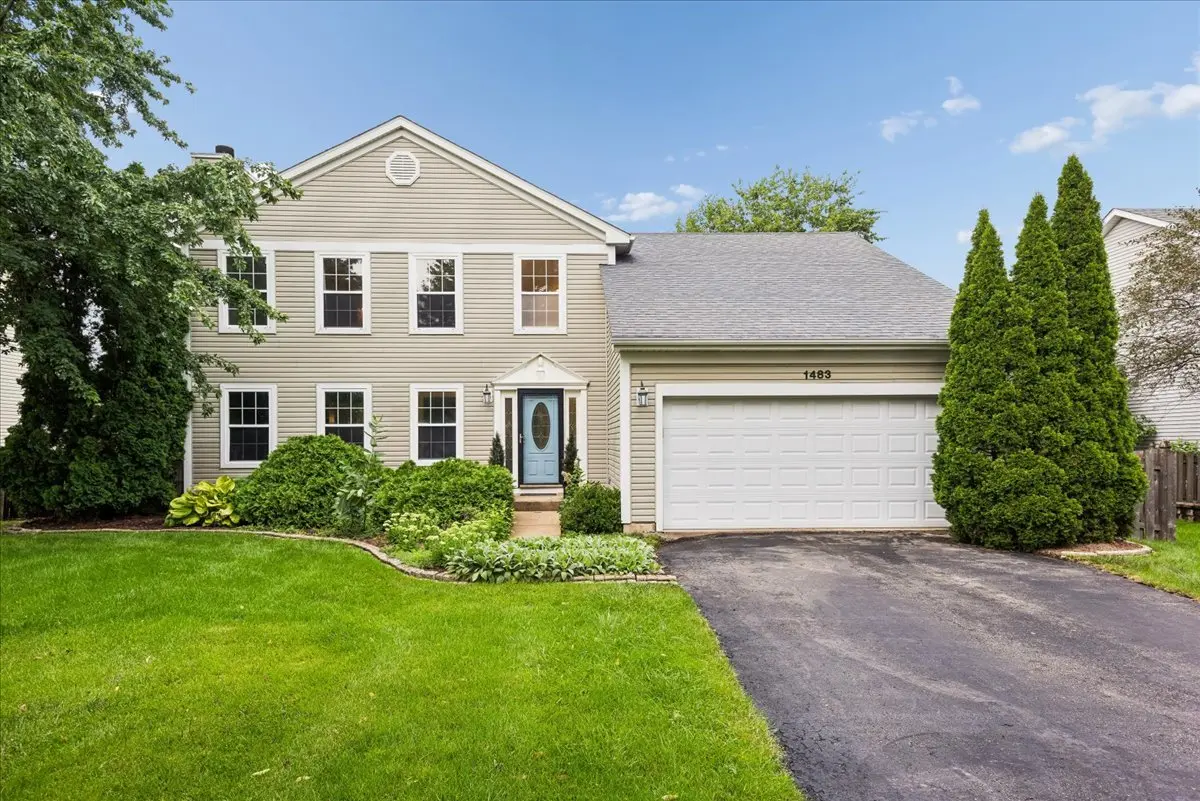 1483 Waterford RD, North Aurora, IL 60542