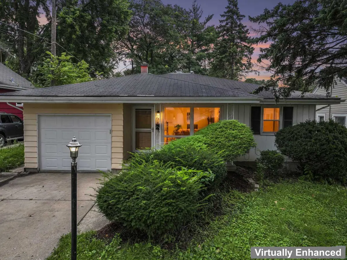 746 Schomer AVE, Aurora, IL 60505