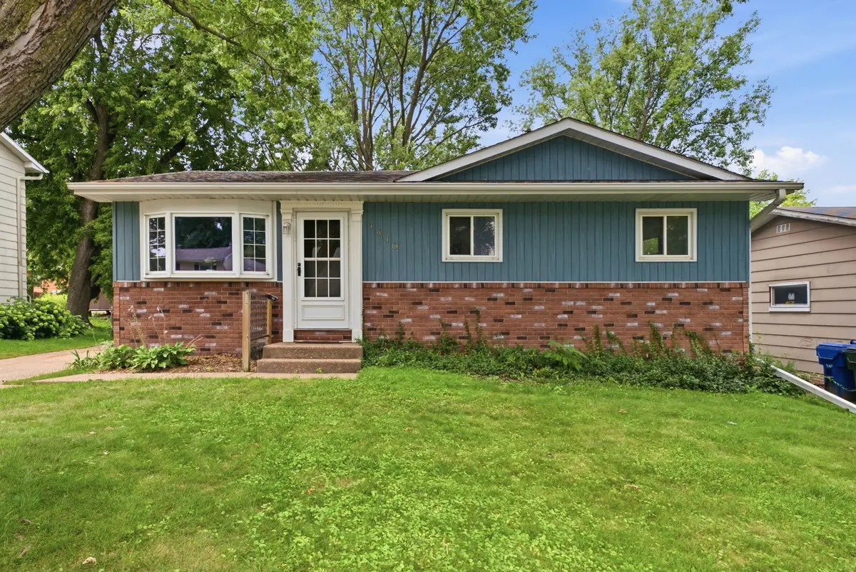 1410 Calvin ST, Davenport, IA 50804