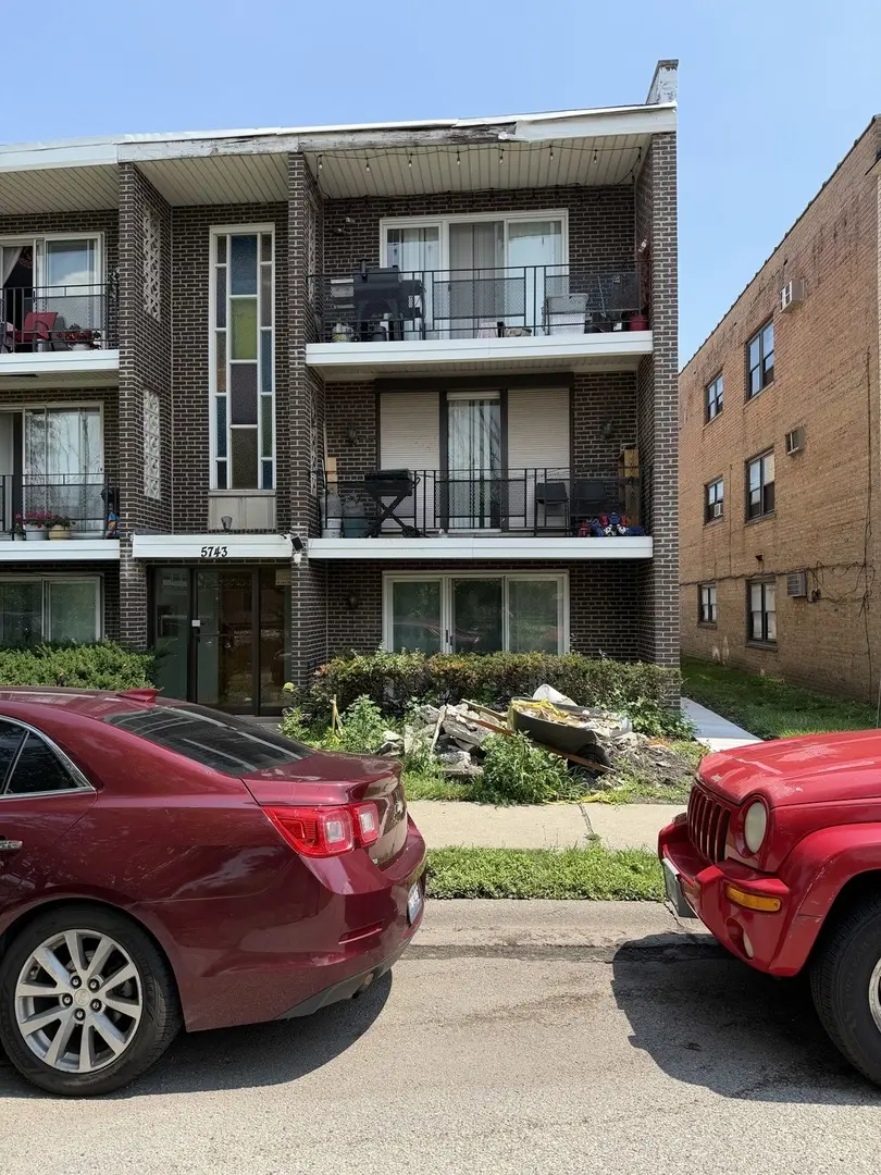 5743 S KENTON AVE #1S, Chicago, IL 60629