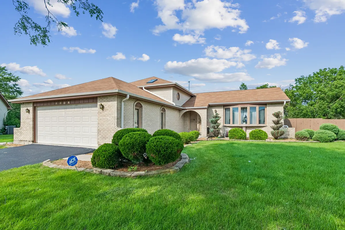 4404 Bretz DR, Richton Park, IL 60471