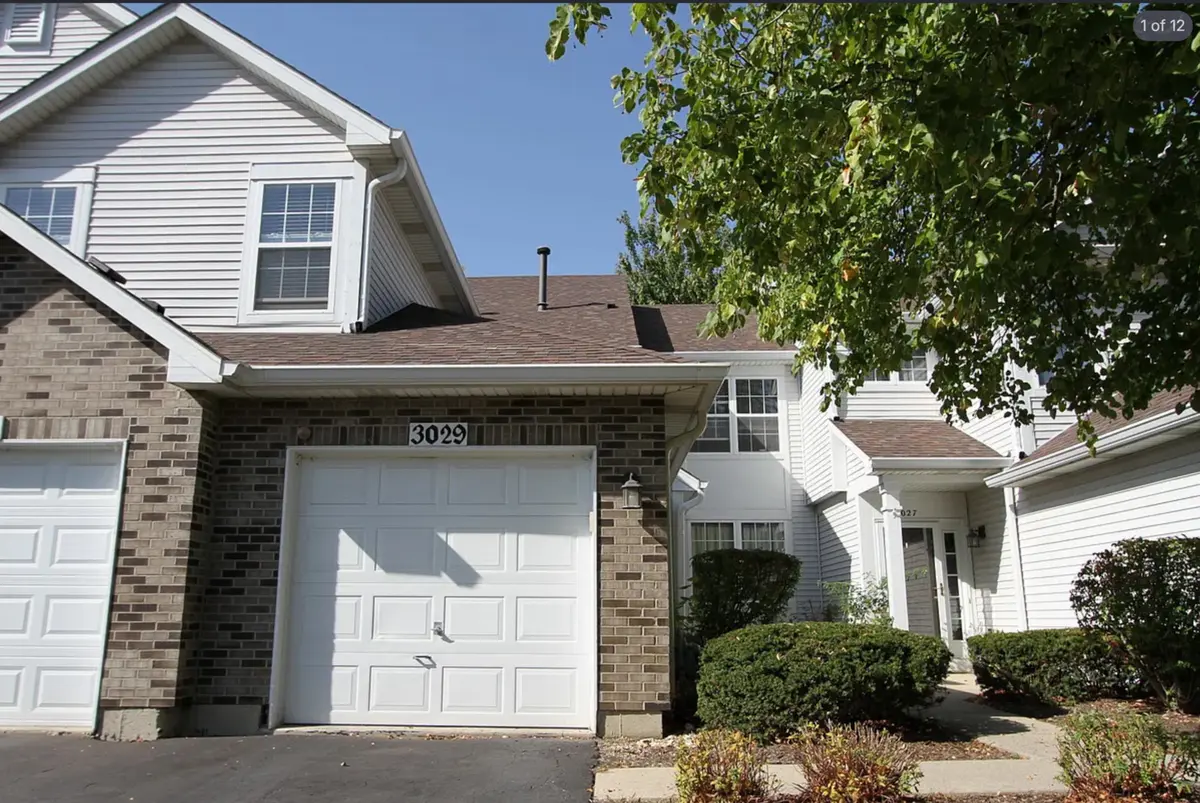 3029 Kentshire CIR #3029, Naperville, IL 60564