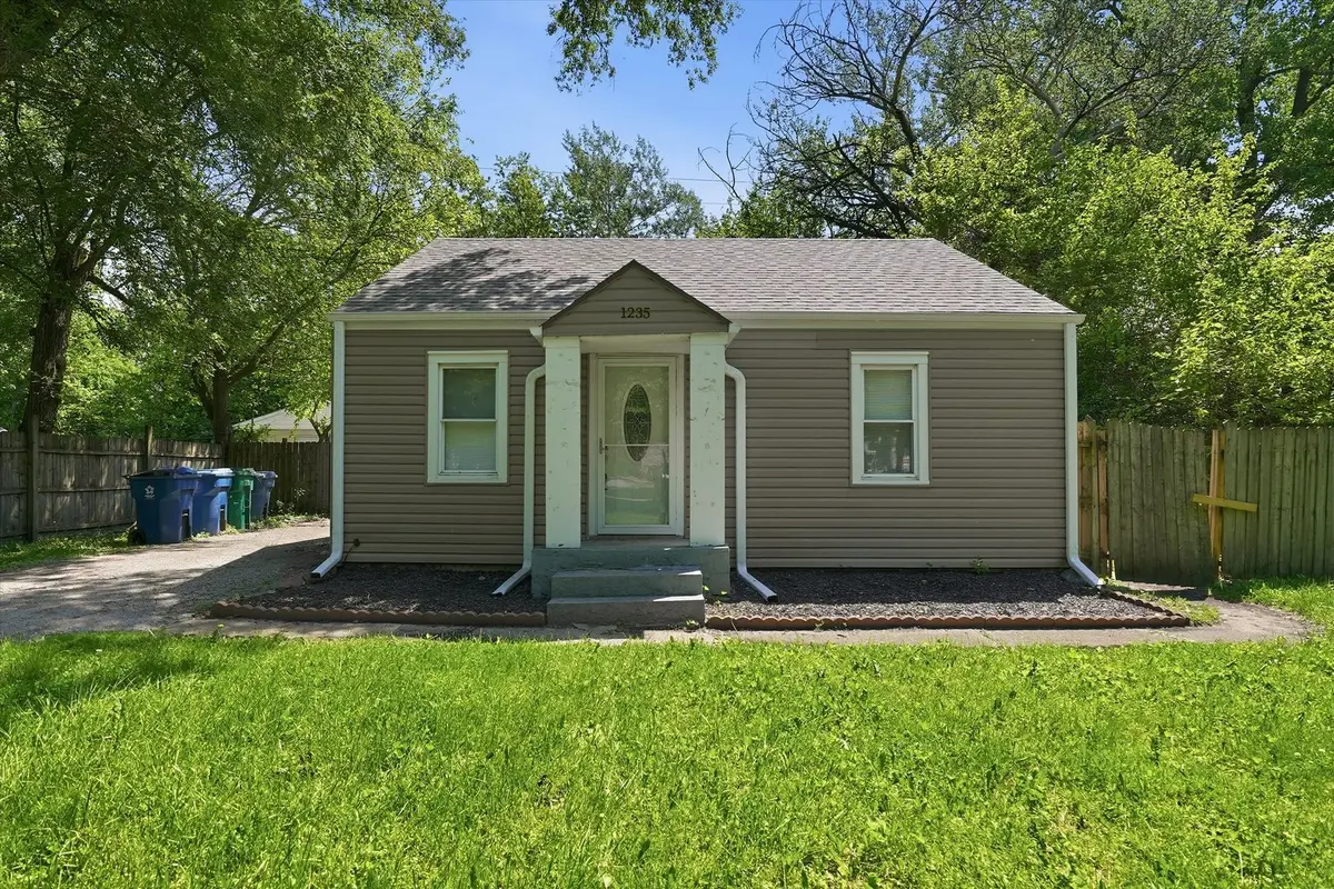 1235 River DR, Calumet City, IL 60409