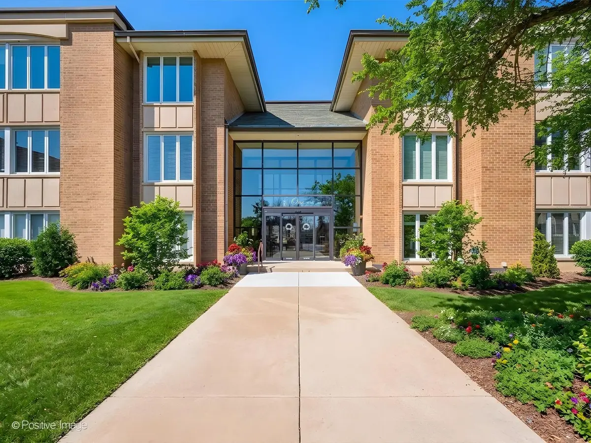 1 Oak Brook Club DR #A310, Oak Brook, IL 60523