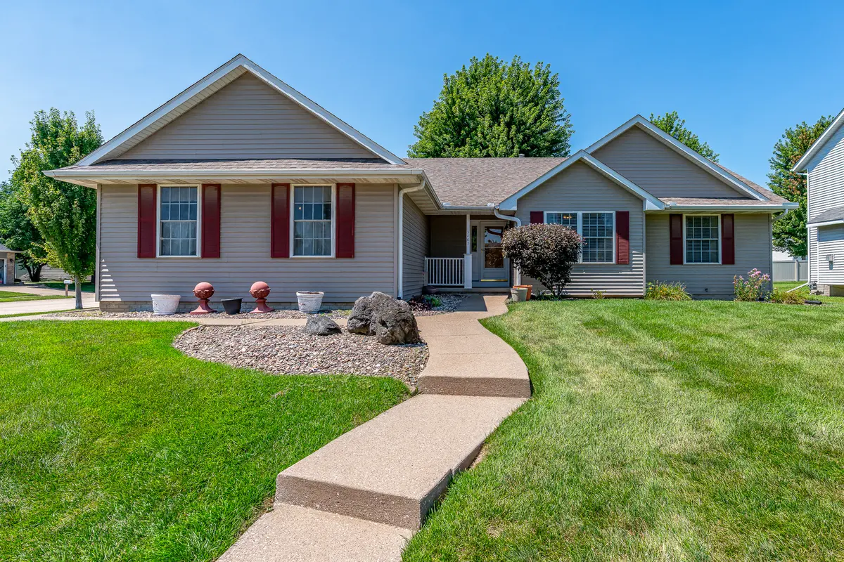 5802 Heather AVE, Davenport, IA 52807