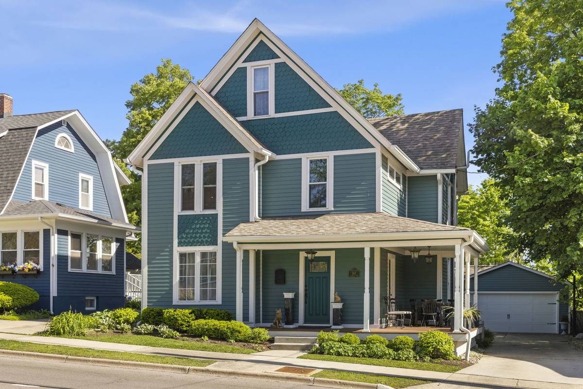 307 Illinois AVE, St. Charles, IL 60174
