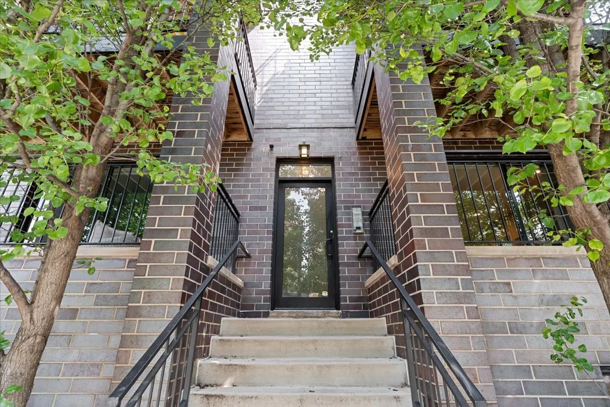 3004 W Lyndale ST #1E, Chicago, IL 60647