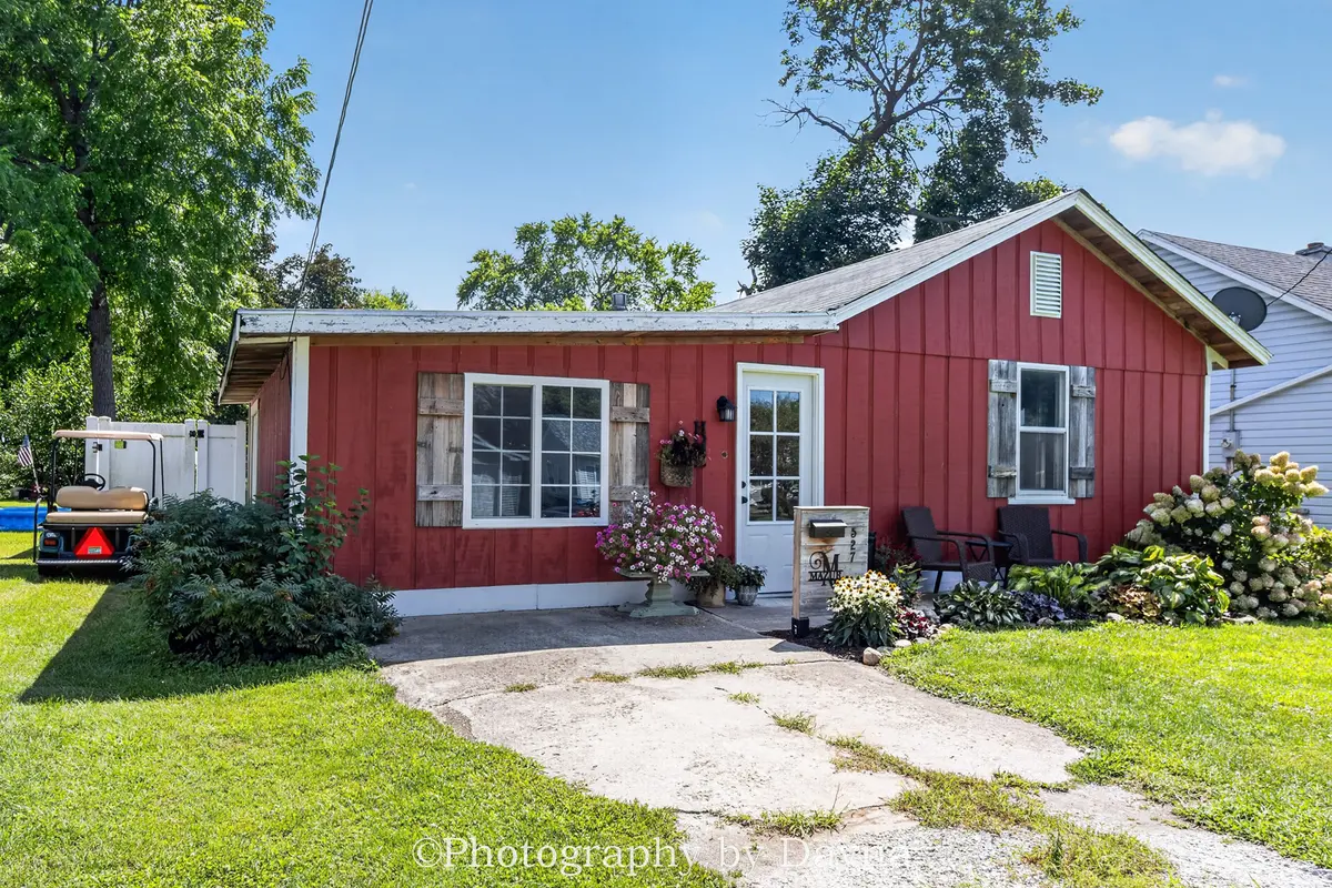 527 Water ST, Momence, IL 60954