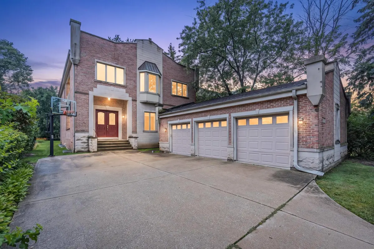 2935 Keystone RD, Northbrook, IL 60062