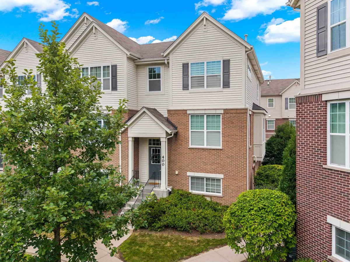 400 Concord CT, Morton Grove, IL 60053
