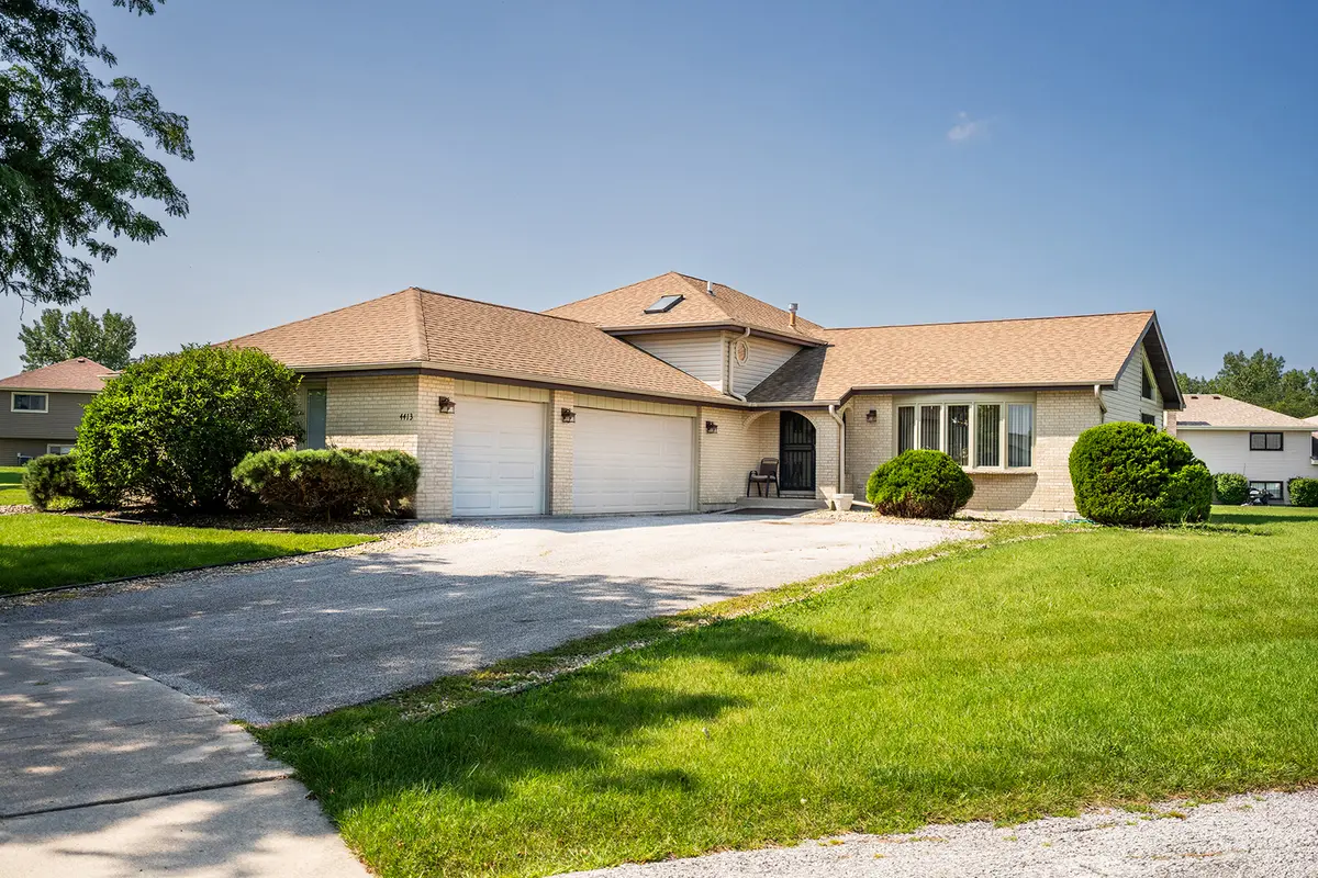 4413 Michael John CT, Richton Park, IL 60471
