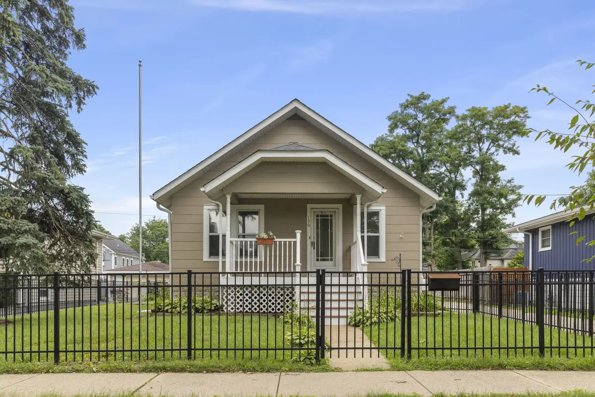 130 S Washington ST, Westmont, IL 60559