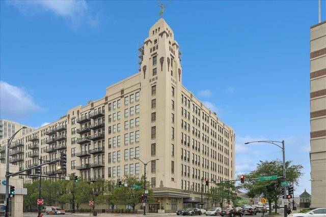 758 N Larrabee ST #816, Chicago, IL 60654