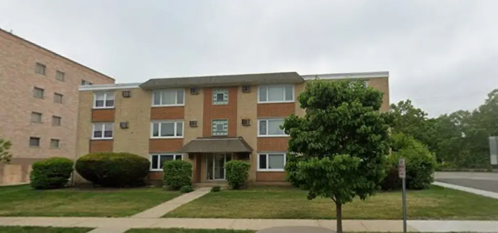 1211 Brown ST #3C, Des Plaines, IL 60016