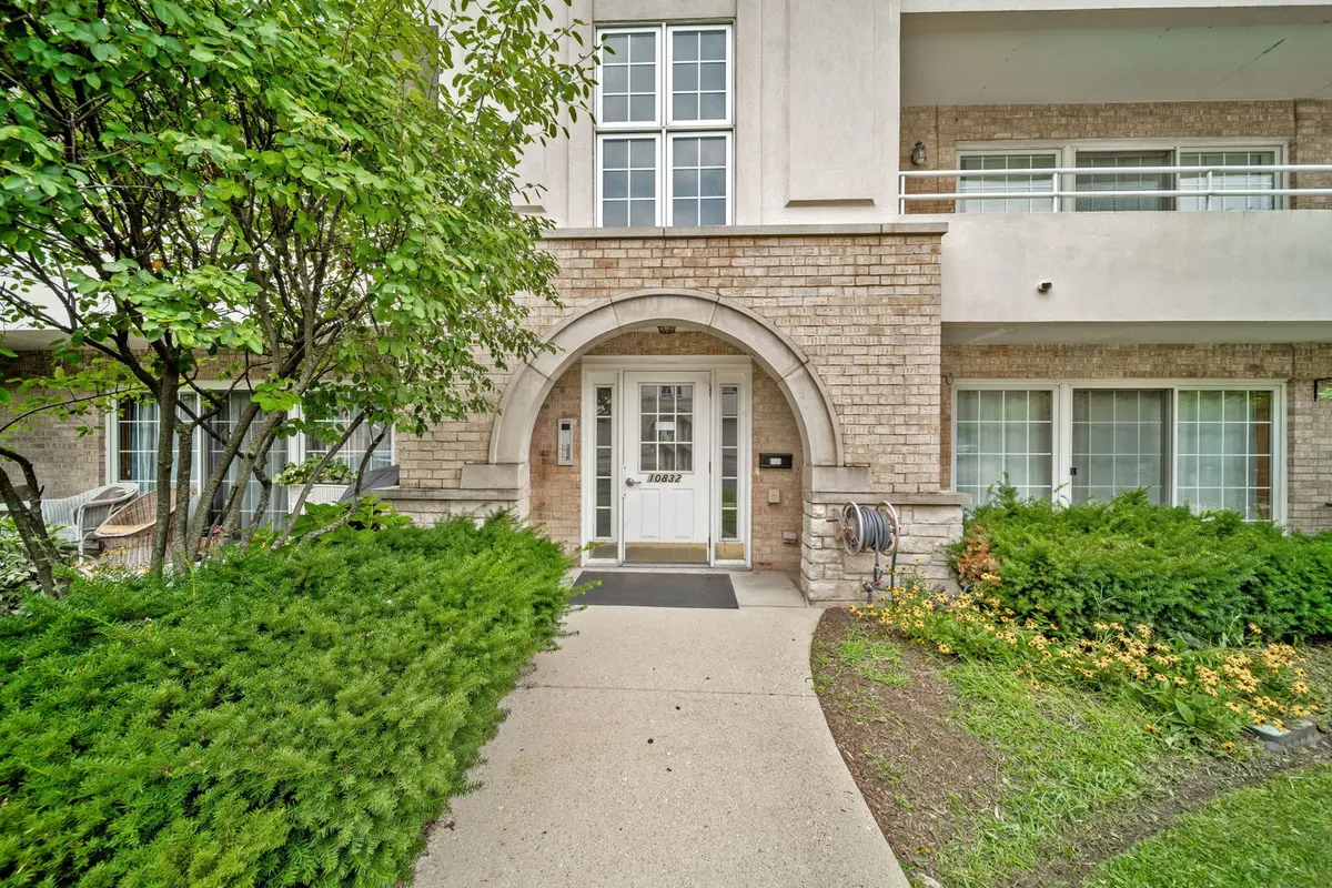 10832 S 76TH AVE #3E, Worth, IL 60482
