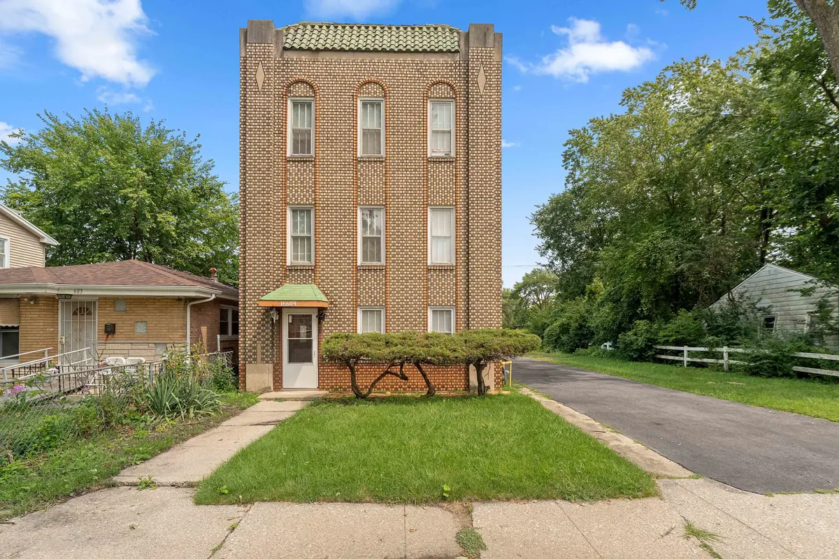16609 Emerald AVE, Harvey, IL 60426