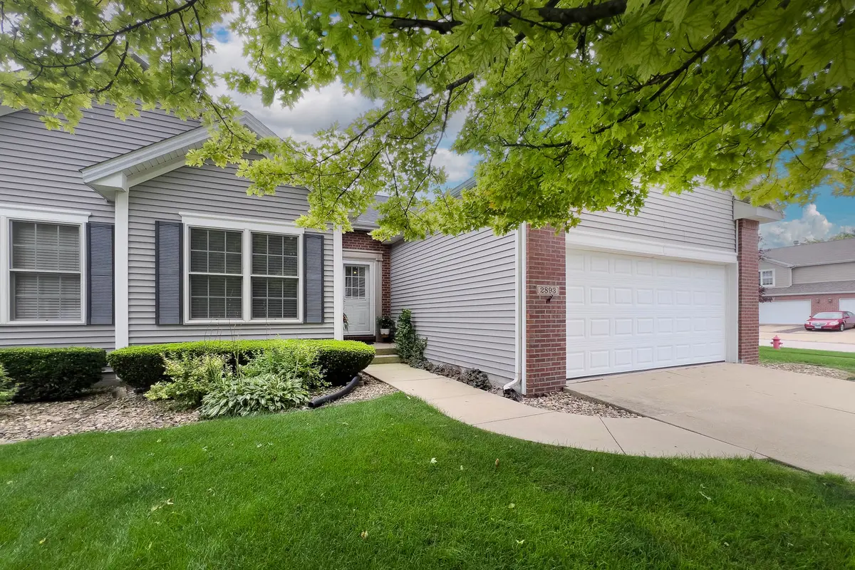 2893 Benson LN, Normal, IL 61761