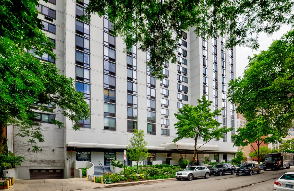 1221 N Dearborn Pkwy #806S, Chicago, IL 60610