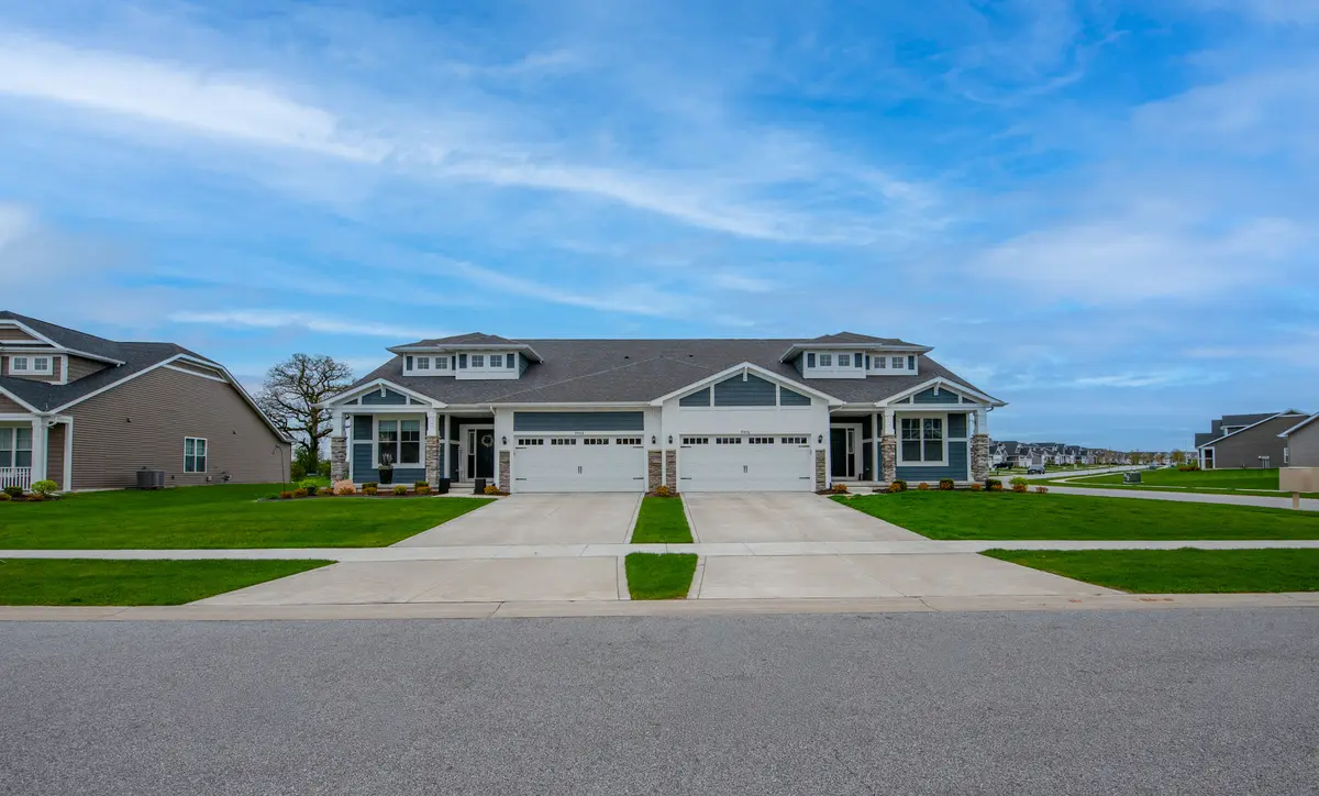 9488 Mill Creek RD, Cedar Lake, IN 46303