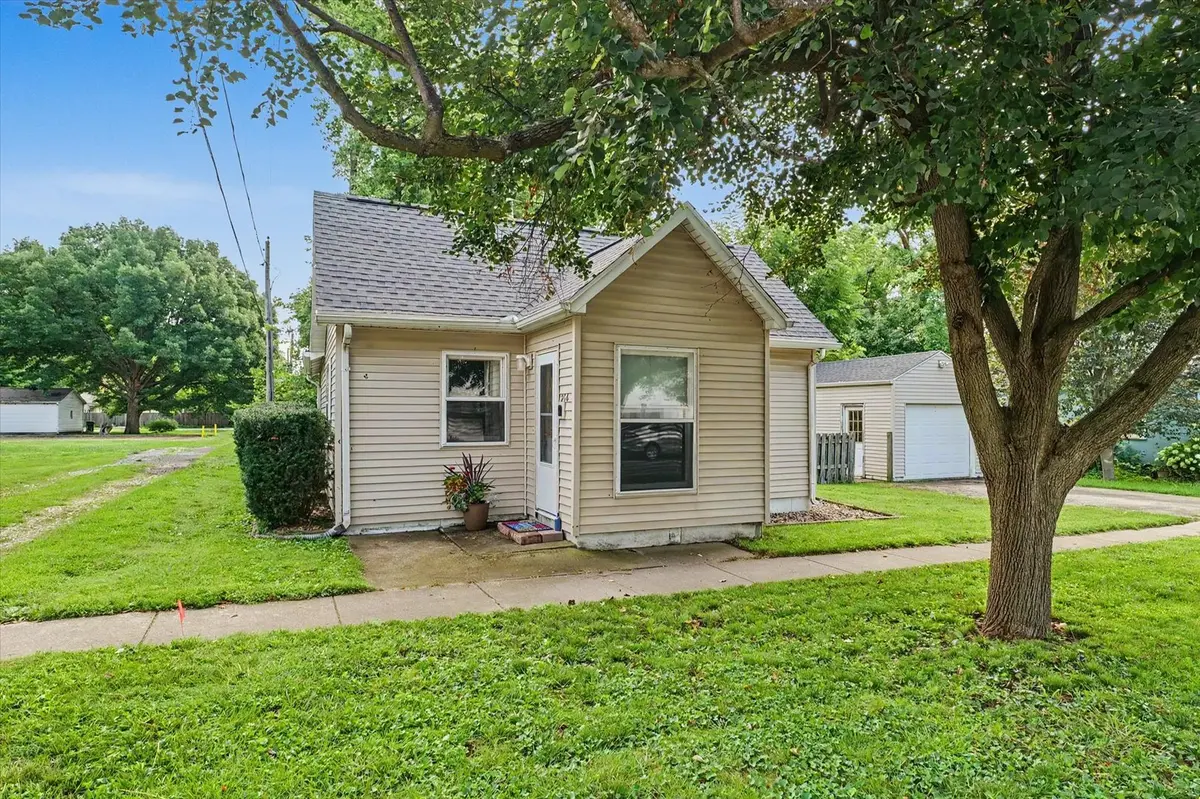 206 S Main ST, St. Joseph, IL 61873