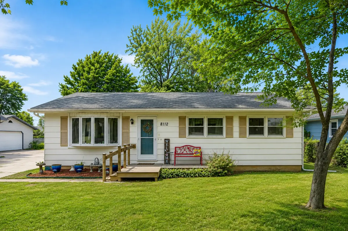 8112 7th Street W, Rock Island, IL 61201